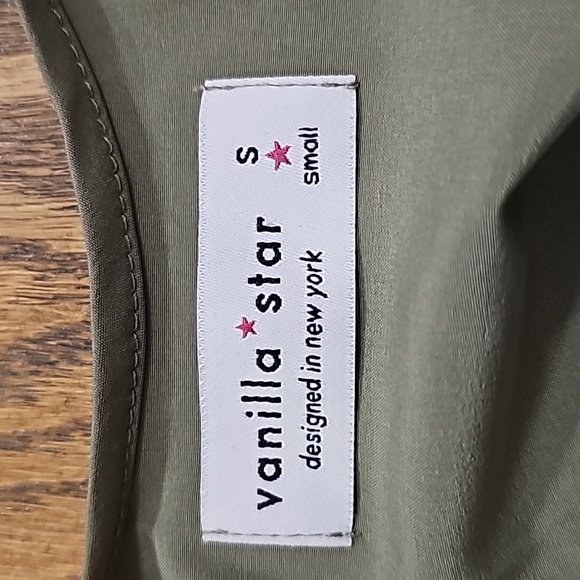 Vanilla Star Romper - Picture 3 of 4